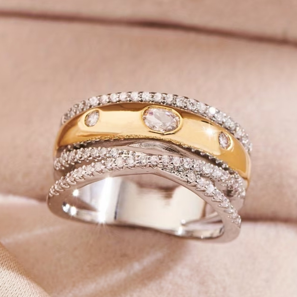 The Aurelia Multi-Band Mixed Metal/Crystal
Statement Ring Size 8 - Picture 1 of 9